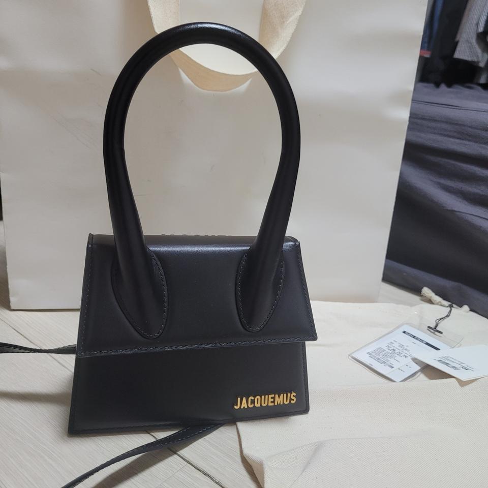 자크뮈스 르치키토 모옌 블랙