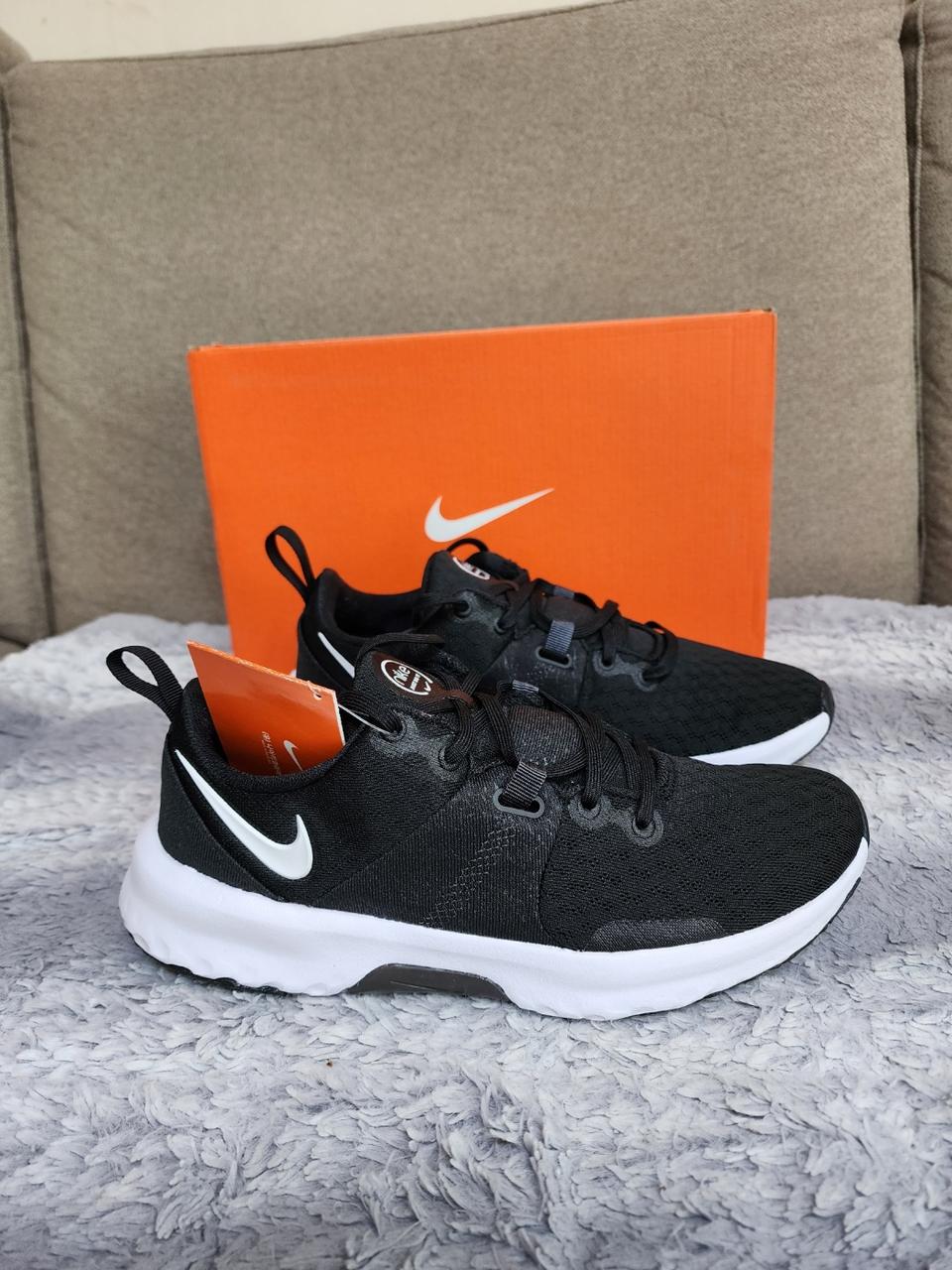 240 나이키 운동화 (새상품)