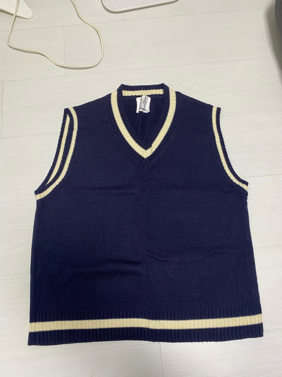 남자 오버핏 니트 조끼 팝니다