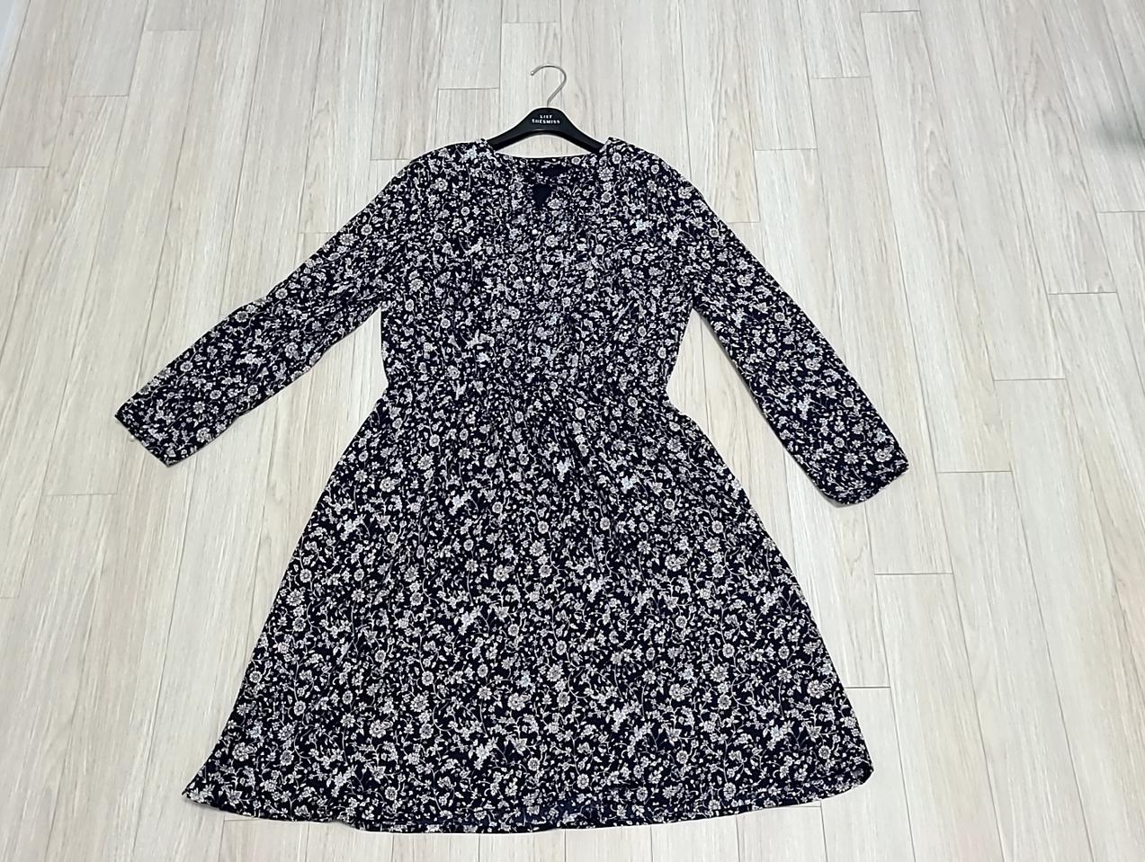 라운드넥 플레어라인 원피스 66, 미사용, 남색