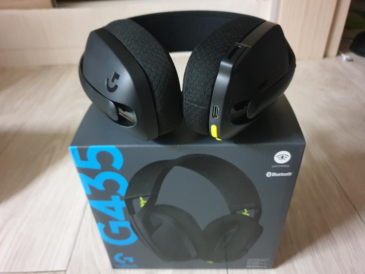 로지텍 G435 블렉+녹색