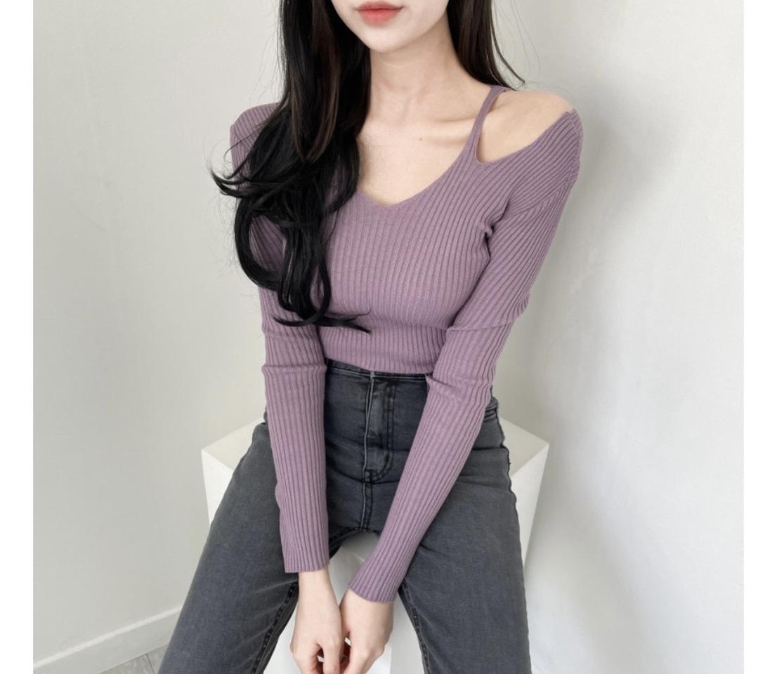 (미착용 새상품)연보라 퍼플 어깨트임 니트