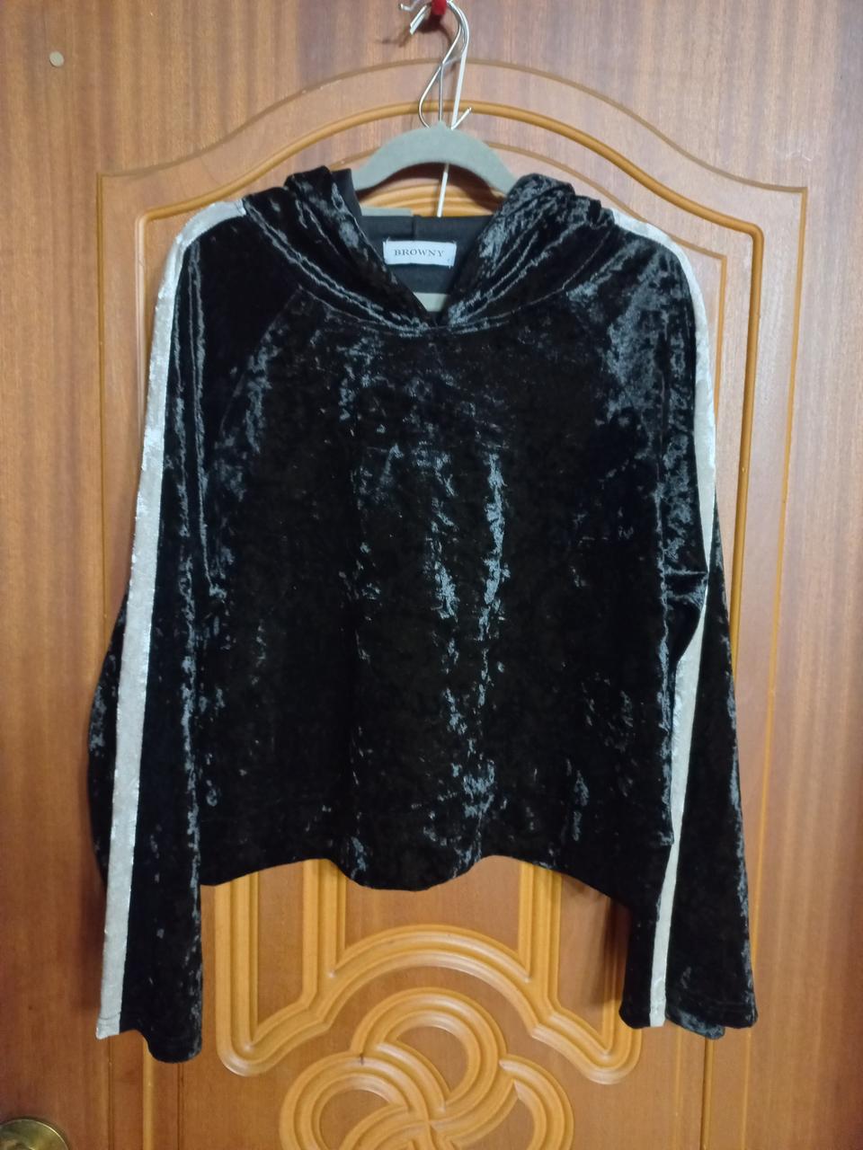 [55-66/무배] 브라우니 벨벳 크롭 후드티