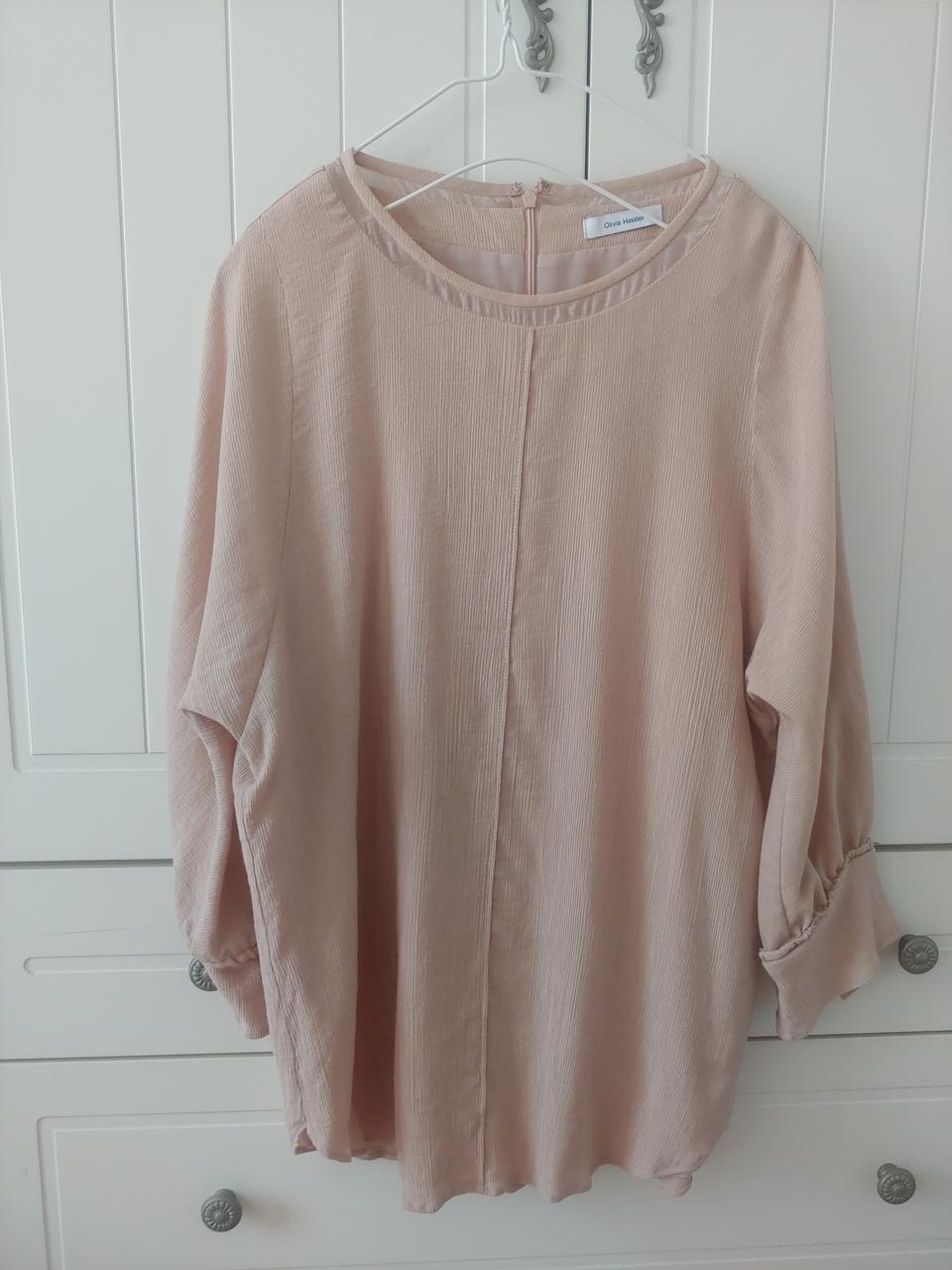 올리비아허슬러.블라우스90