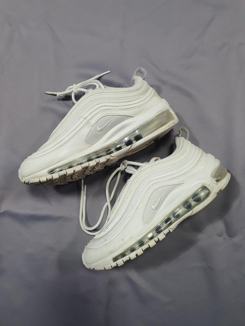 20 신발)나이키 에어맥스 97 여성.주니어 225 (921522-104