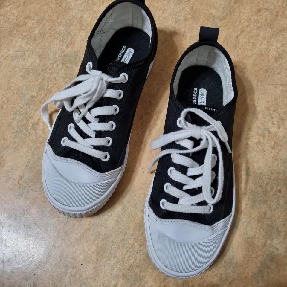 프로스팩스 여성 스니커즈 235