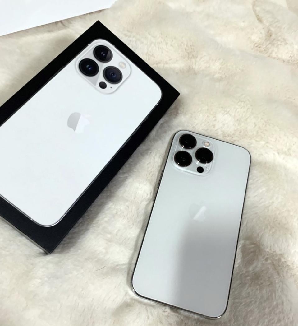 아이폰13pro 256G 자급제 초새상품급