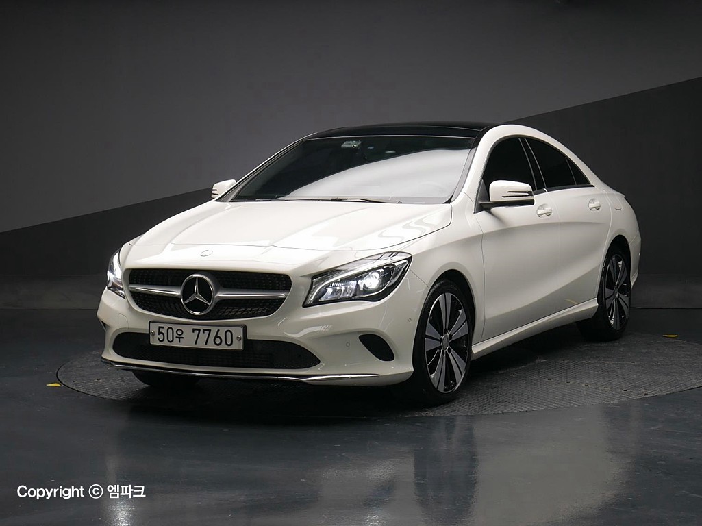 [벤츠]CLA250 4MATIC(2017년)