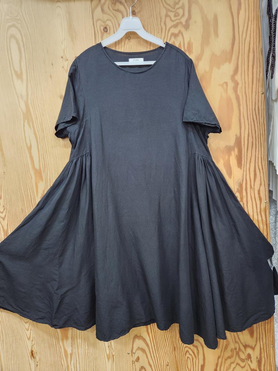 스튜디오톰보이 루즈핏 원피스 F