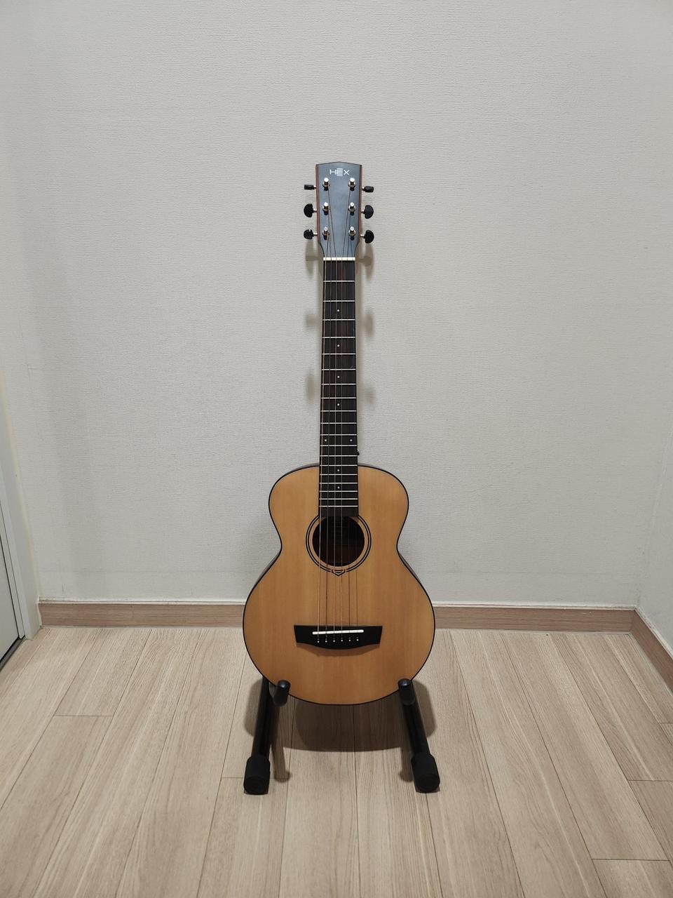 헥스 범블비 미니기타 팔아요