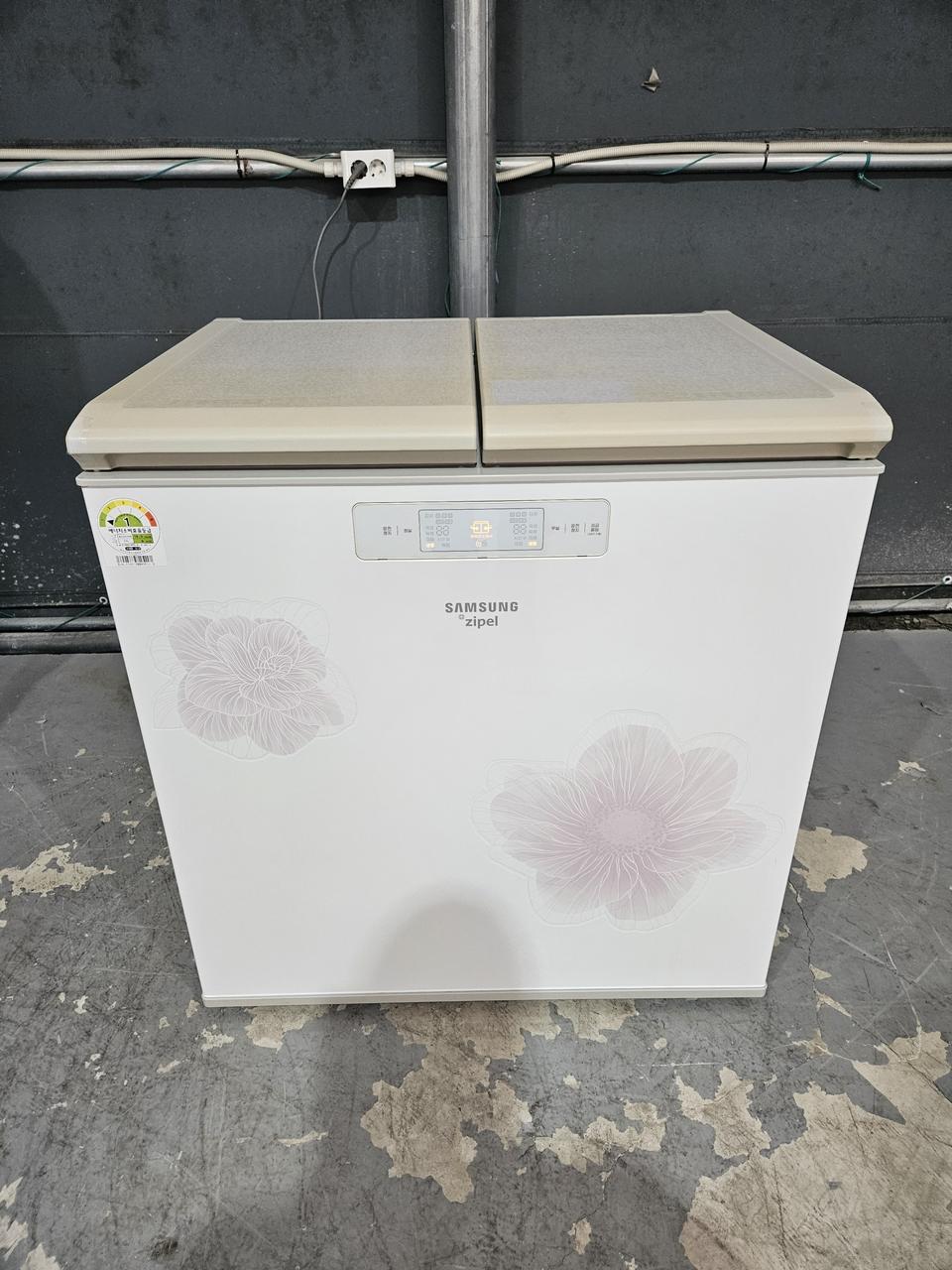 삼성 221리터 김치냉장고 판매합니다