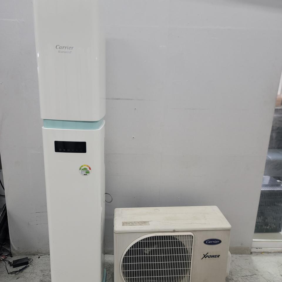 캐리어 립스틱 스텐드 에어컨판매합니다가격은40만원입니다