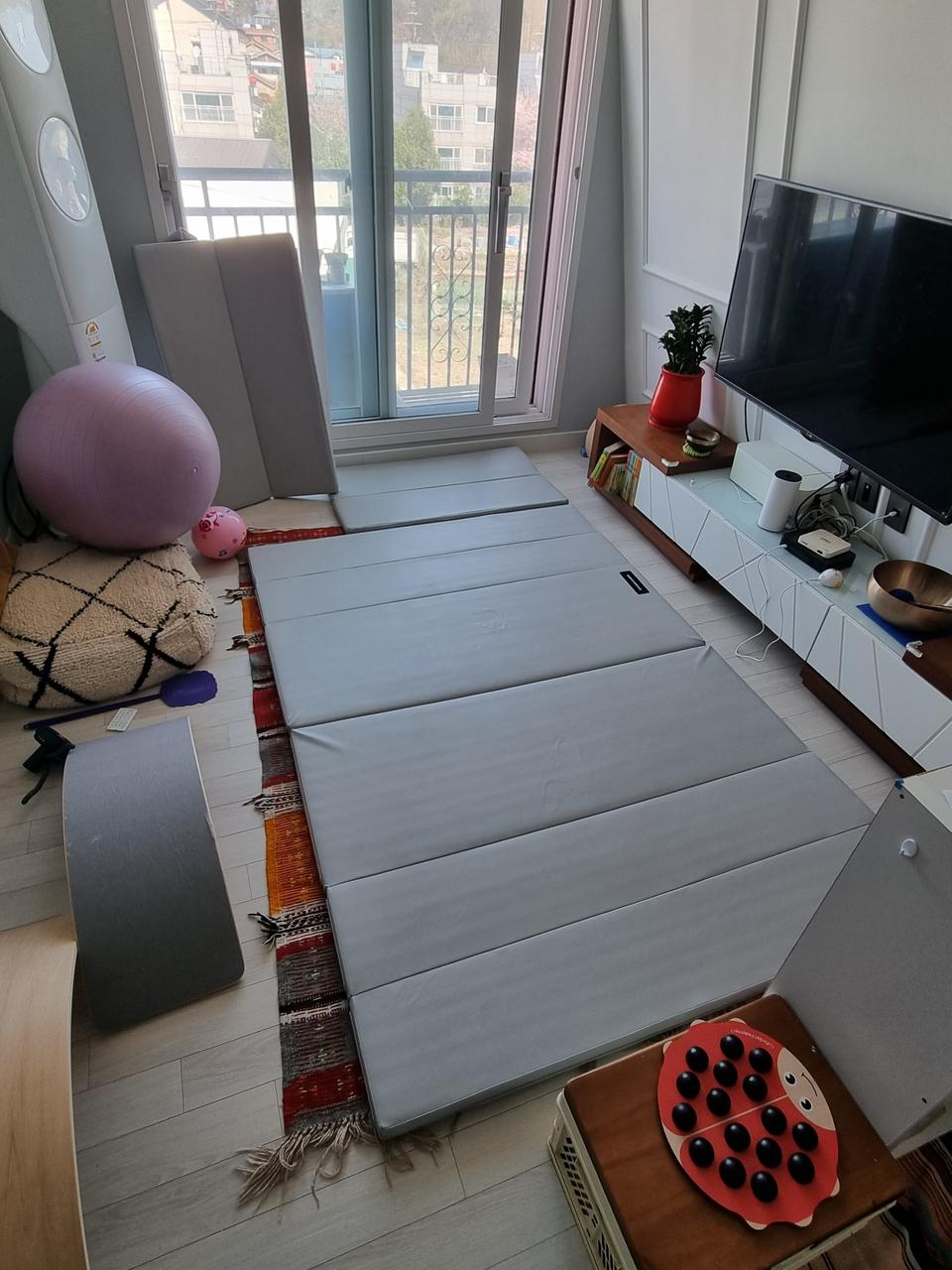 도노도노아동범퍼침대 4만에 팝니다.