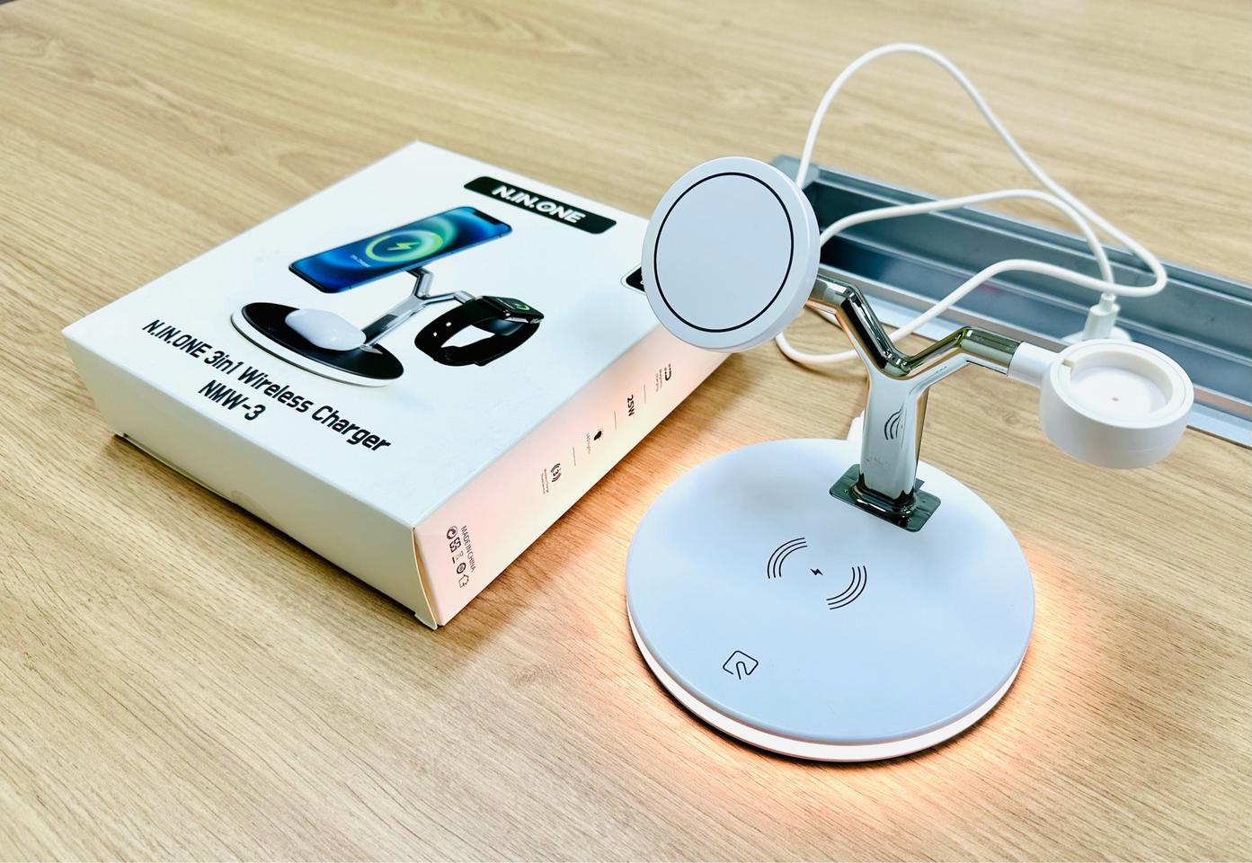 거의 새로운 아이폰 삼성 애플워치 에어팟 맥세이프 3in1 고속무선충전기