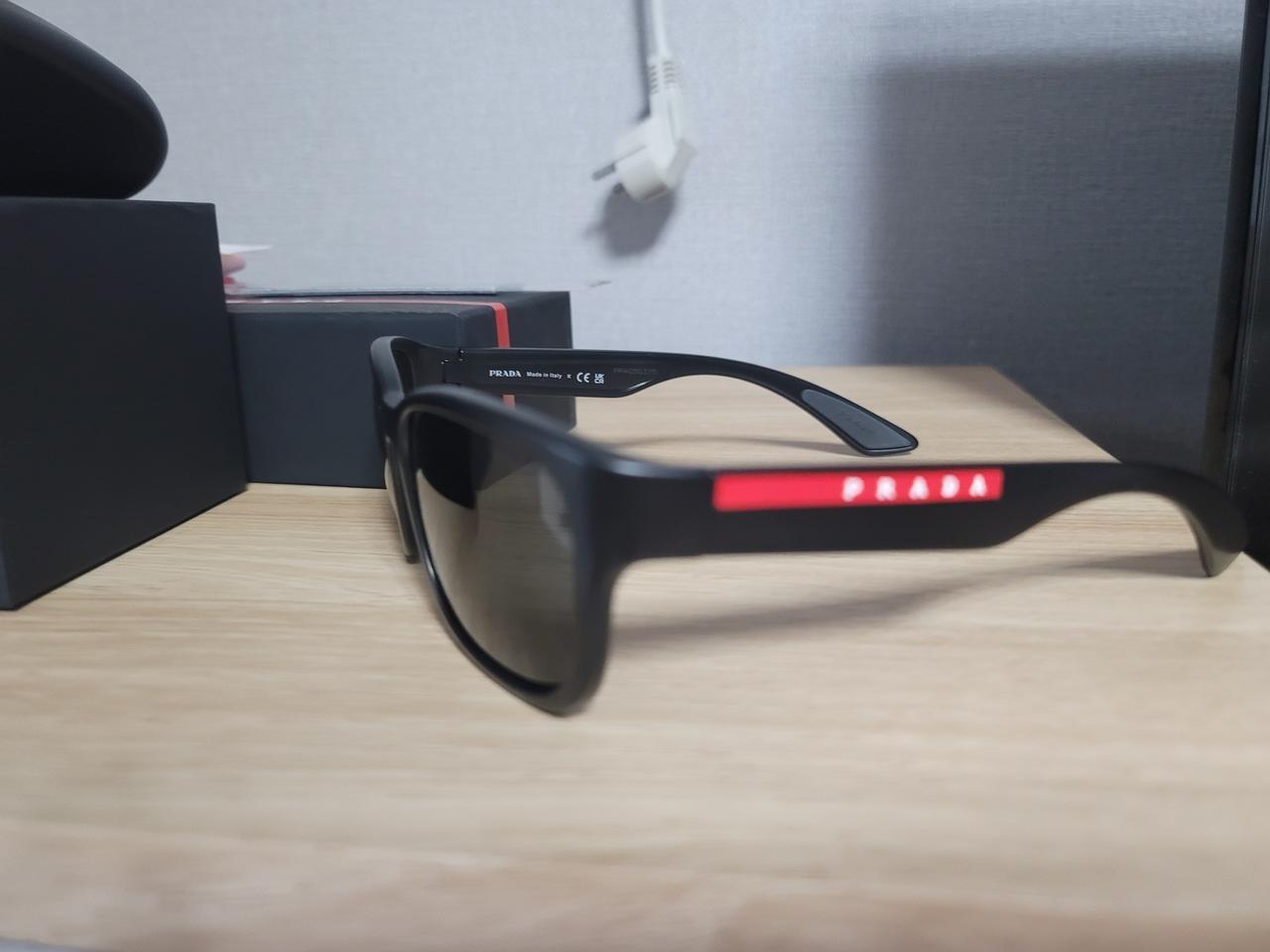 프라다 선글라스