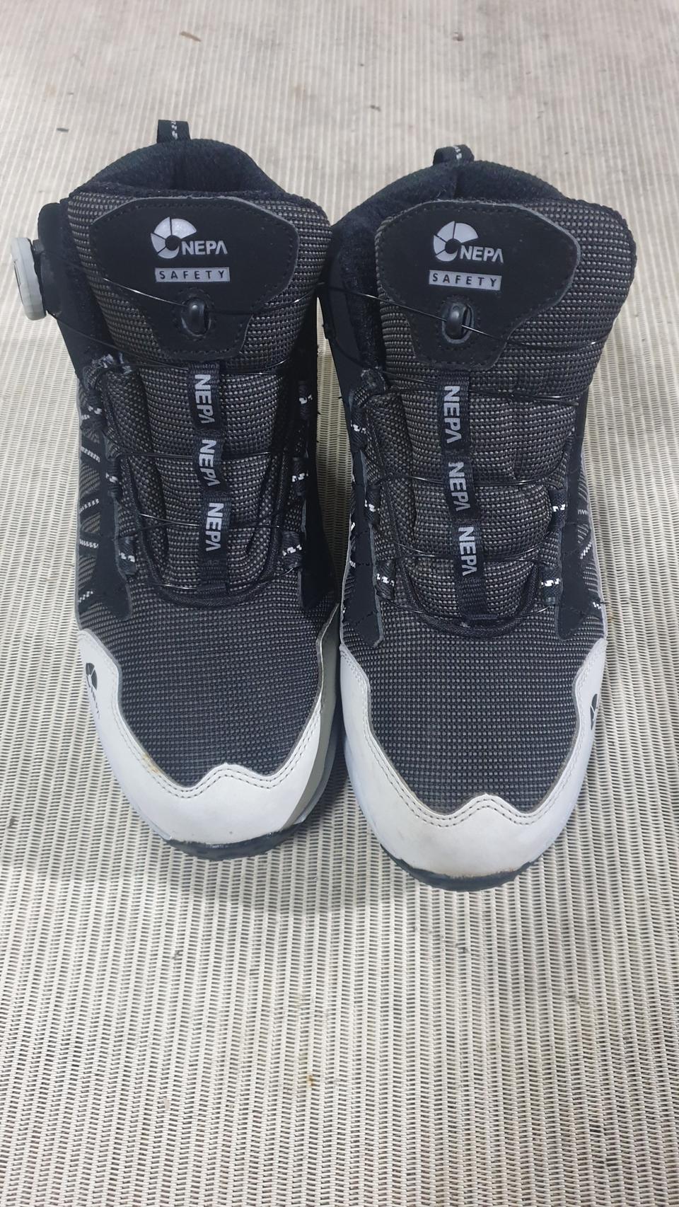 네파안전화 6인치 265