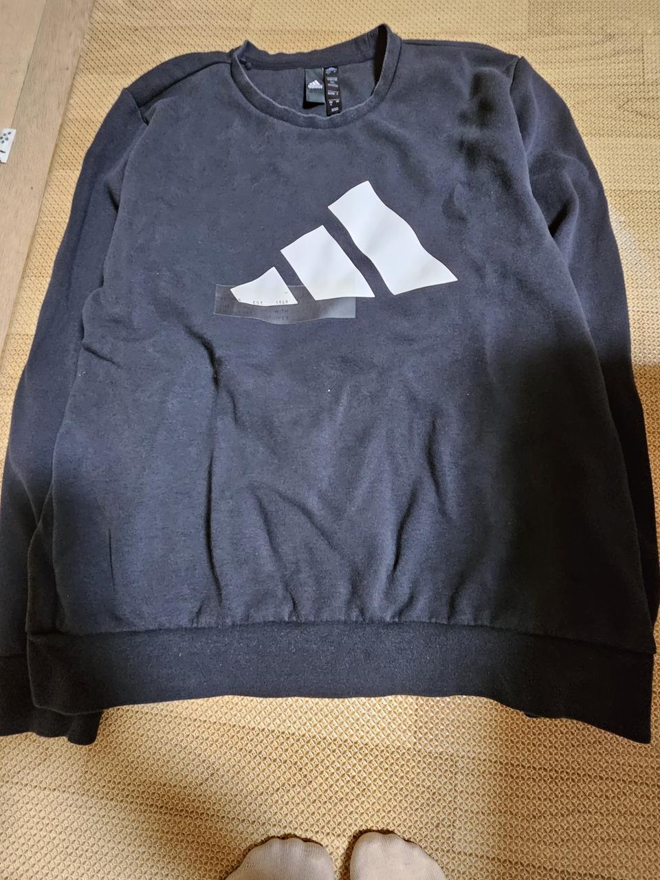 아디다스 티셔츠