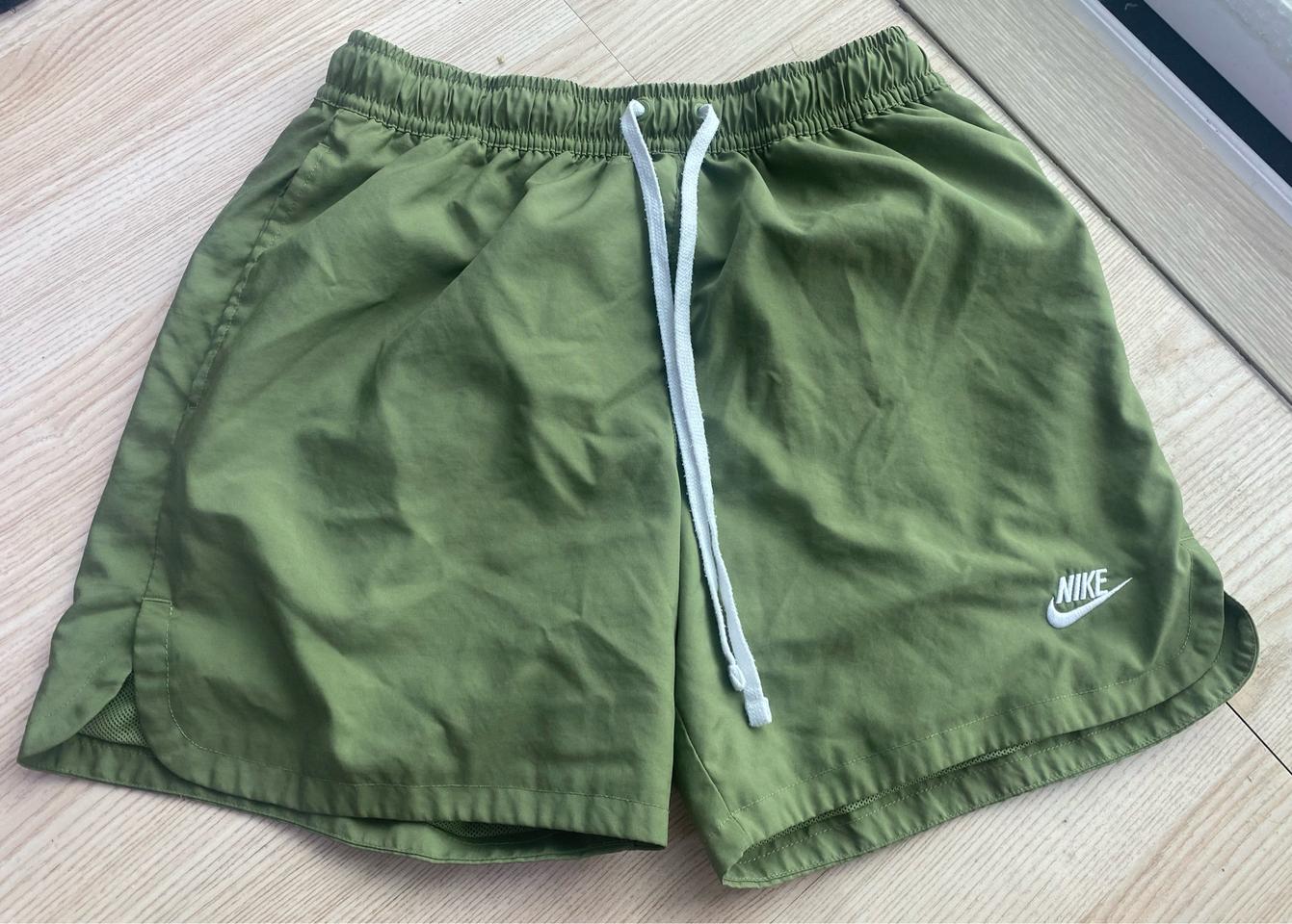 나이키 우븐 라인드 플로우 쇼츠