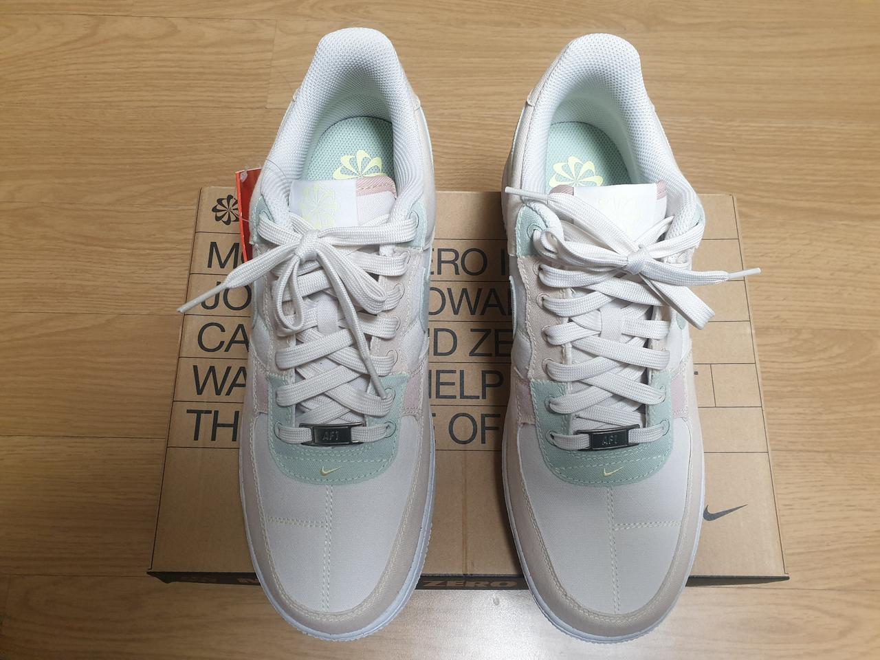 나이키 에어포스1. 07LX NN 275mm 새상품