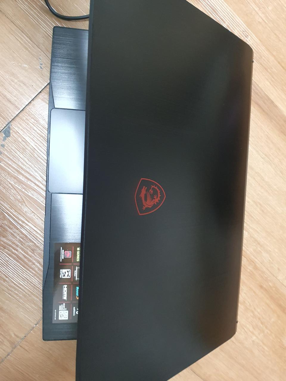 17.3인치 MSi 프리미엄 게이밍 노트북 팝니다.