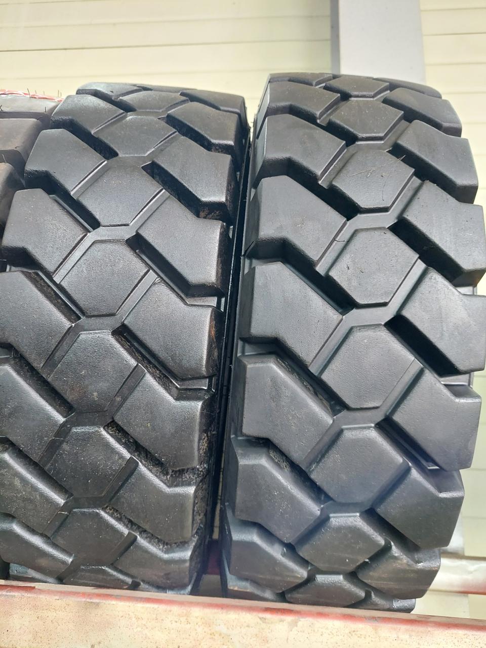 지게차 중고 타이어 700-12 더블코인 싸게 팝니다