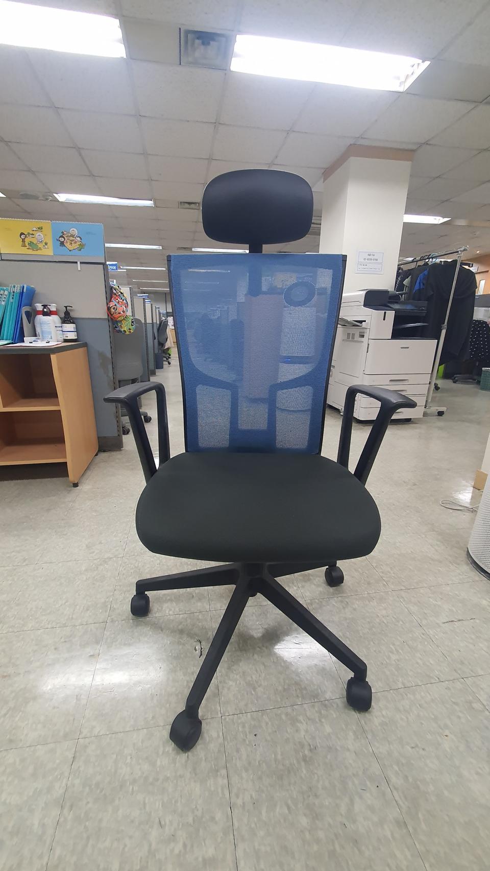 시디즈 t20 메쉬 게이밍 사무용 학생용 의자 팝니다