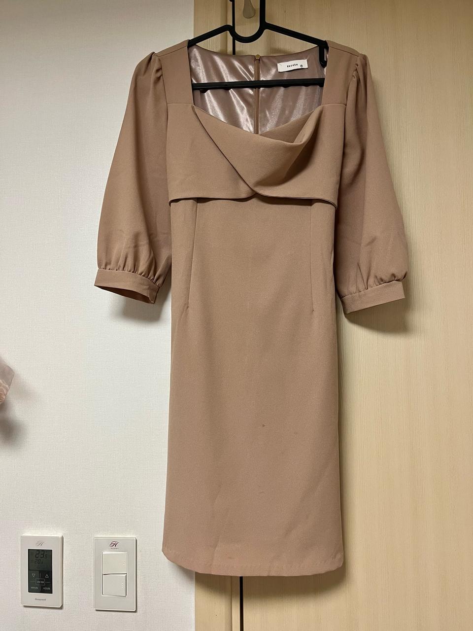 스퀘어넥 원피스(브라운)