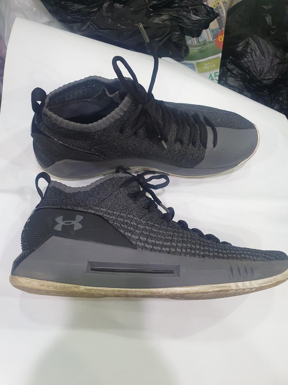 언더아머 남자 운동화 (정품) 사이즈 290