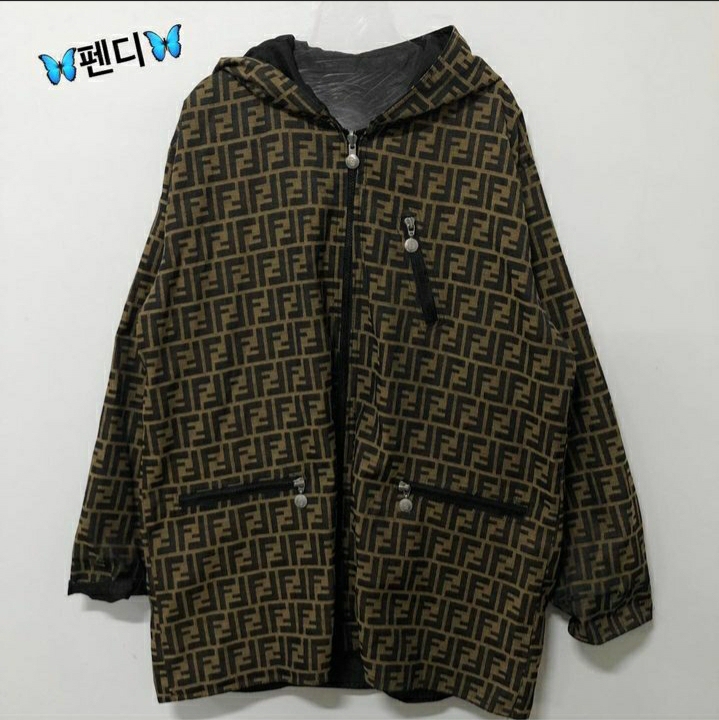 펜디리버시블 주카패턴 구형정품 자켓