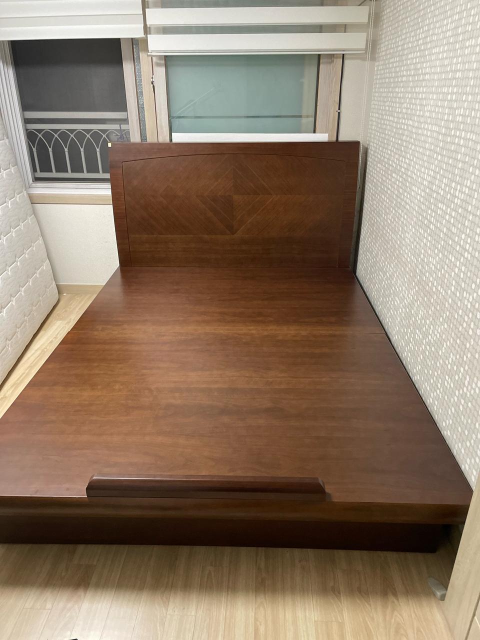 동서가구 원목 킹 침대 프레임