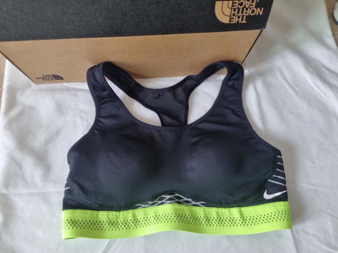 나이키 브라탑s