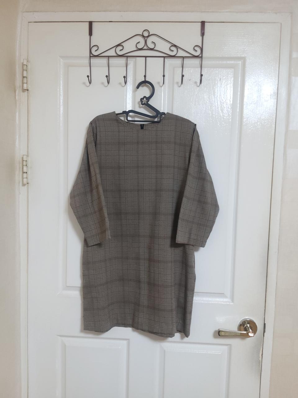 뒷지퍼 체크원피스