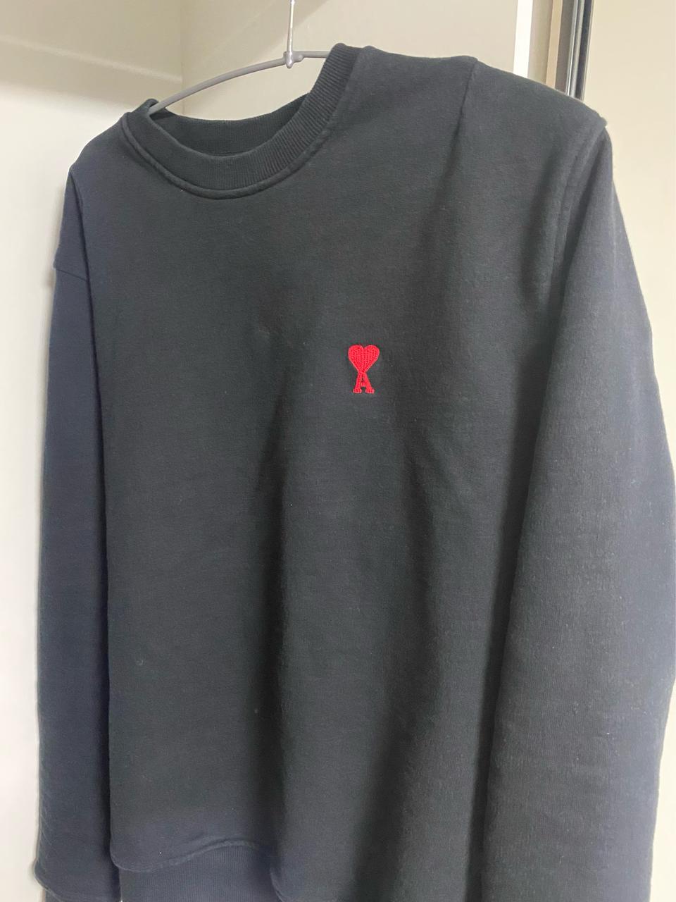 [세탁완료] 아미 스몰로고 맨투맨 (s사이즈)