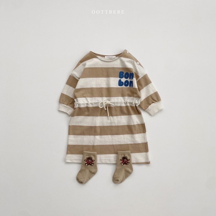 새상품(5호,봄가을)오뜨베베 단가라 원피스