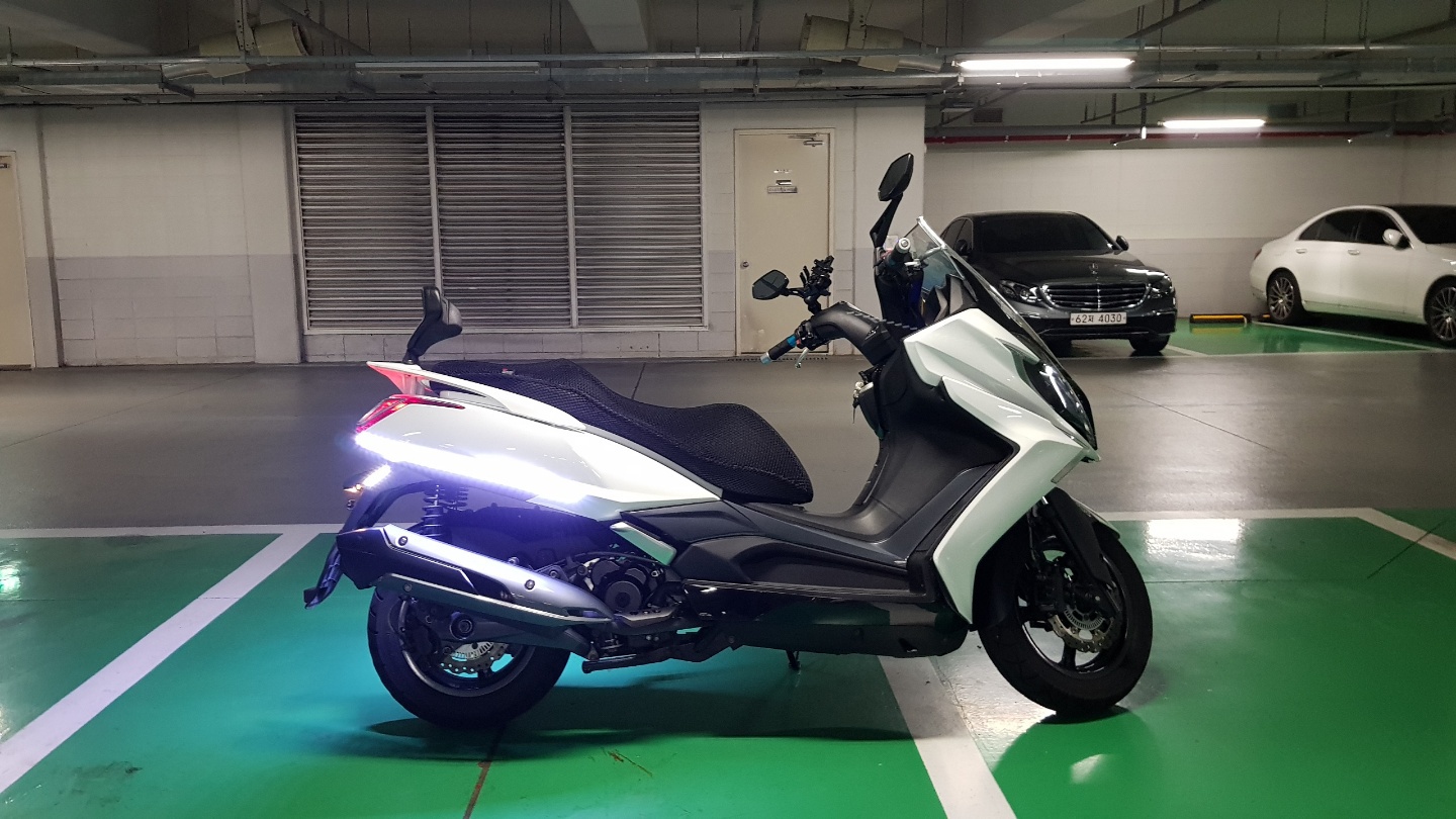 2017년식 킴코 다운타운 ST 350I ABS