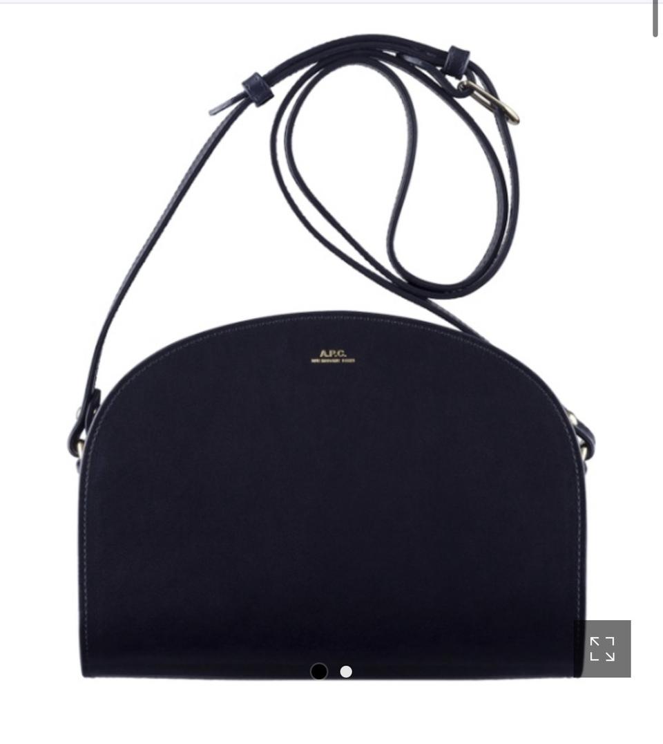 APC 아페쎄 하프문 백 가방