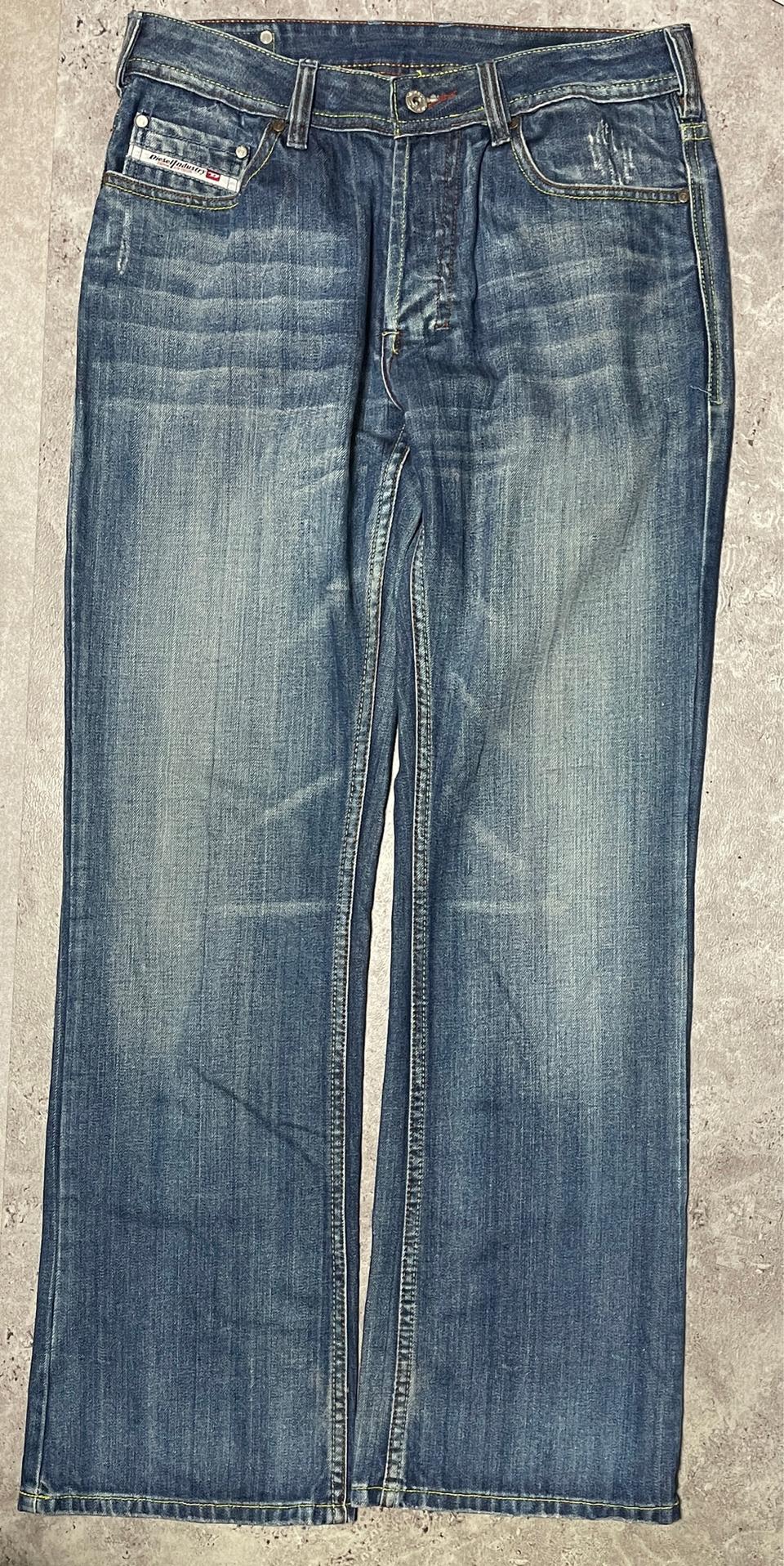 디젤 프리미엄 진 버튼플라이 청바지 시그니처부츠컷 32