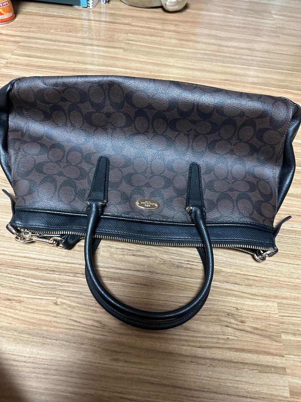 코치 가방 팔아요