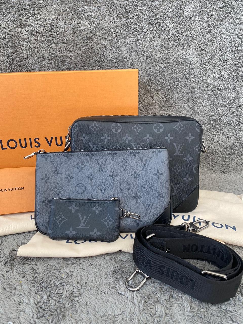 (정품) 루이비통 트리오메신저백 22년8월구매