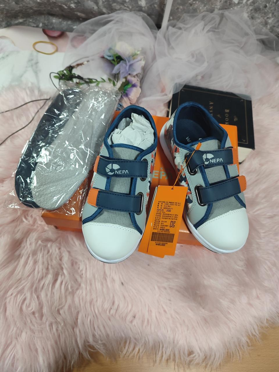 네파.NEPA.200사이즈.아동화ㅡ미사용