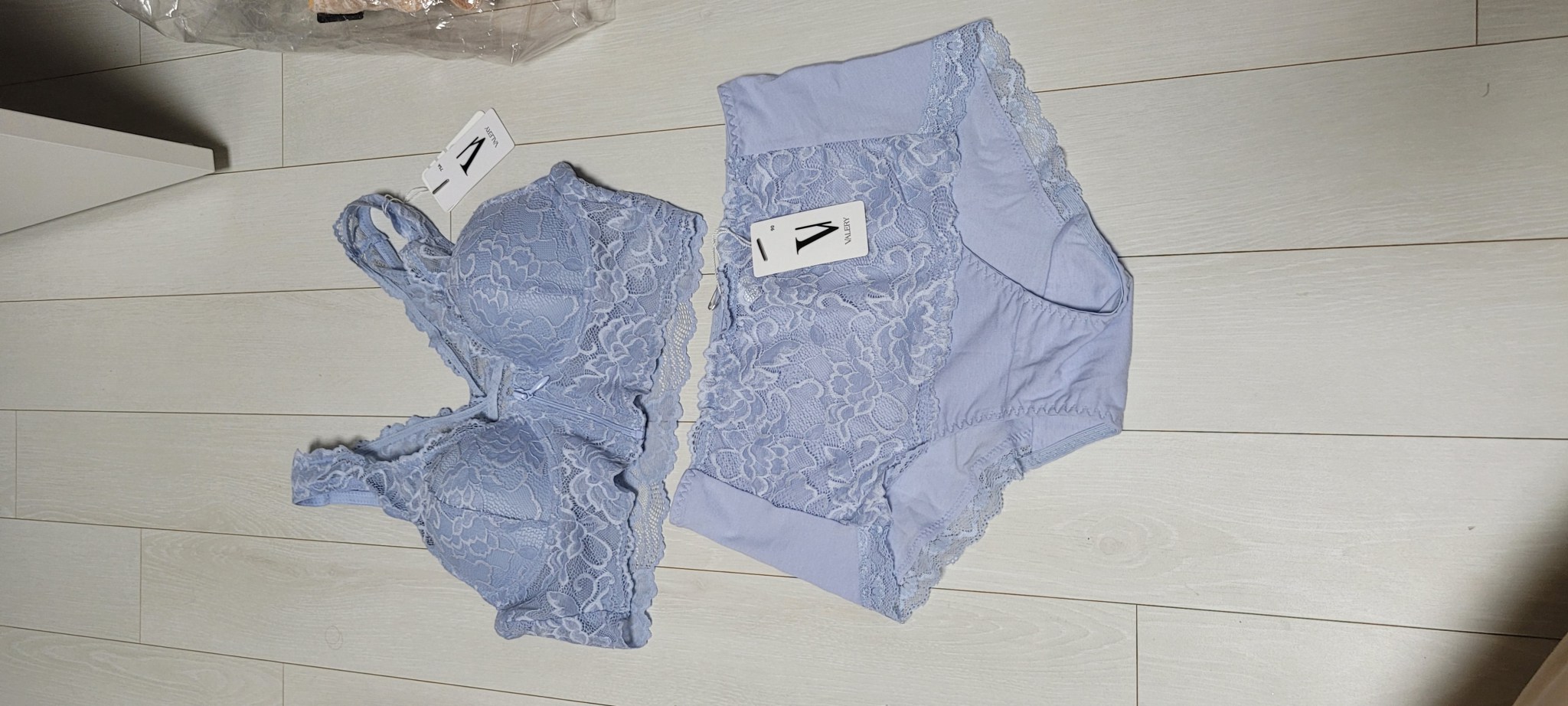 발레리 언더웨어