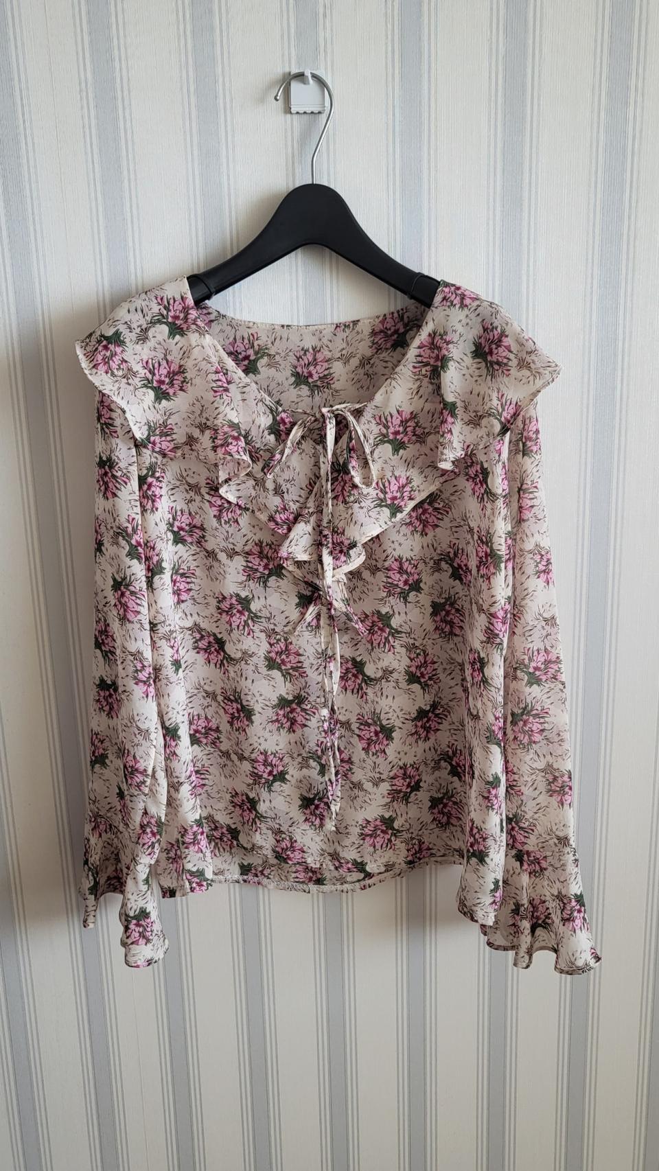 플로럴 쉬폰 블라우스