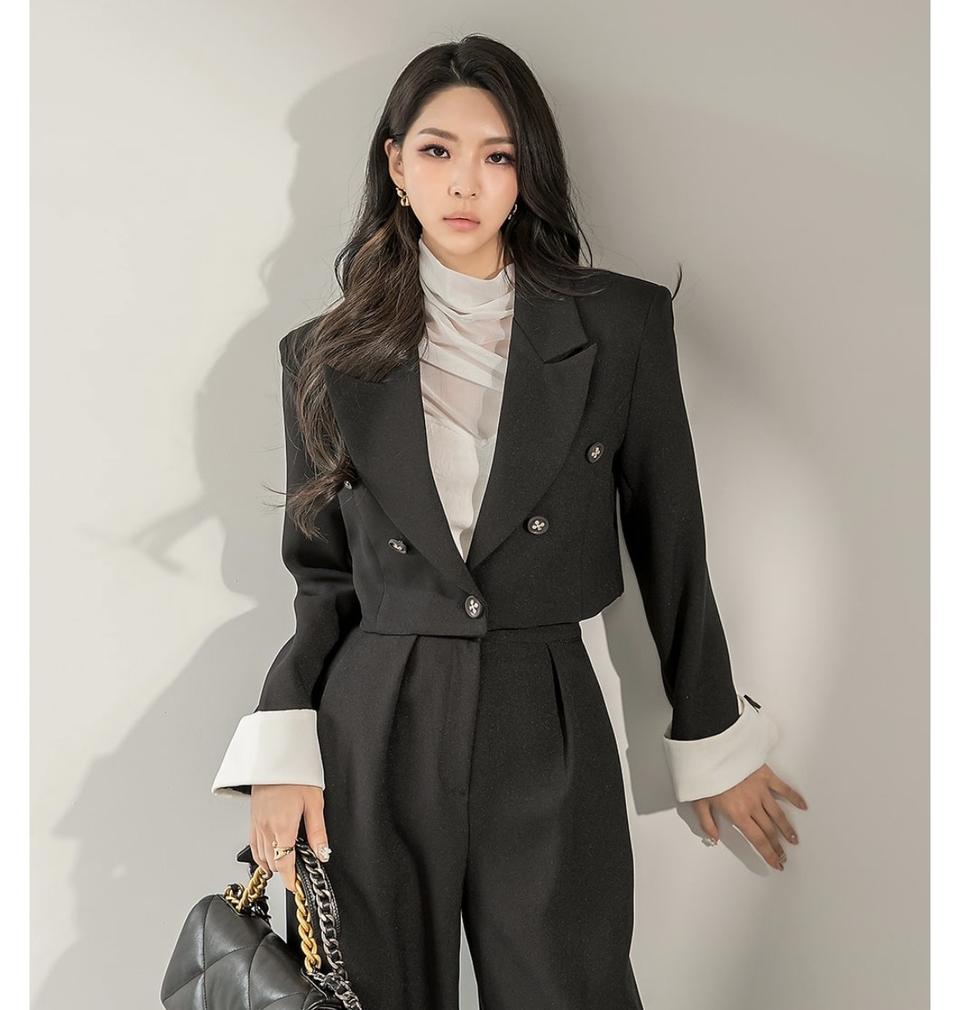 딘트 크롭자켓+시스루블라우스