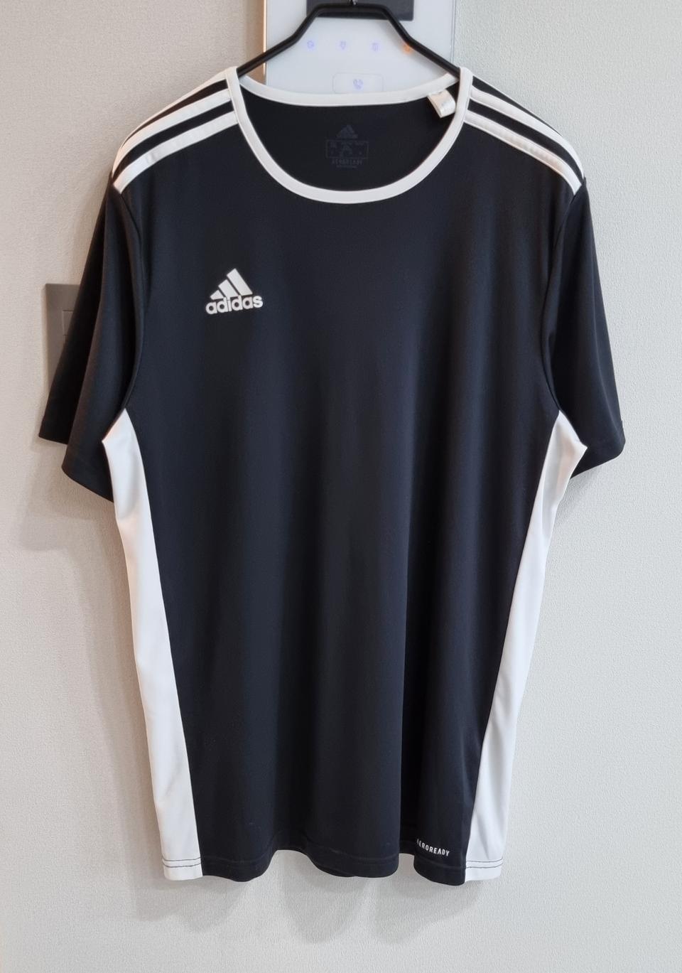 남/ 아디다스 반팔티/ 110