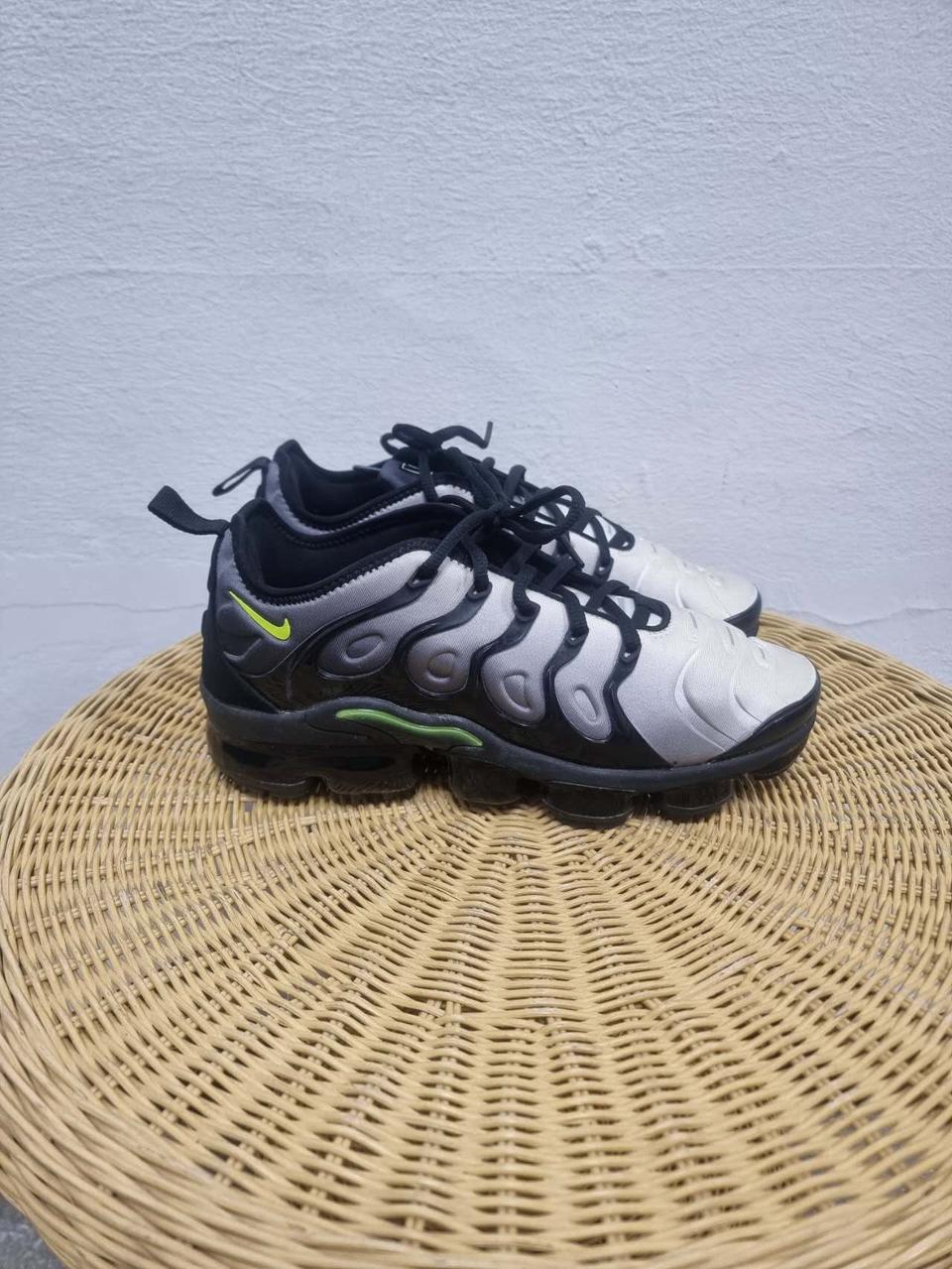 나이키 남성운동화 에어맥스 사이즈255 상태좋아요 X1-225