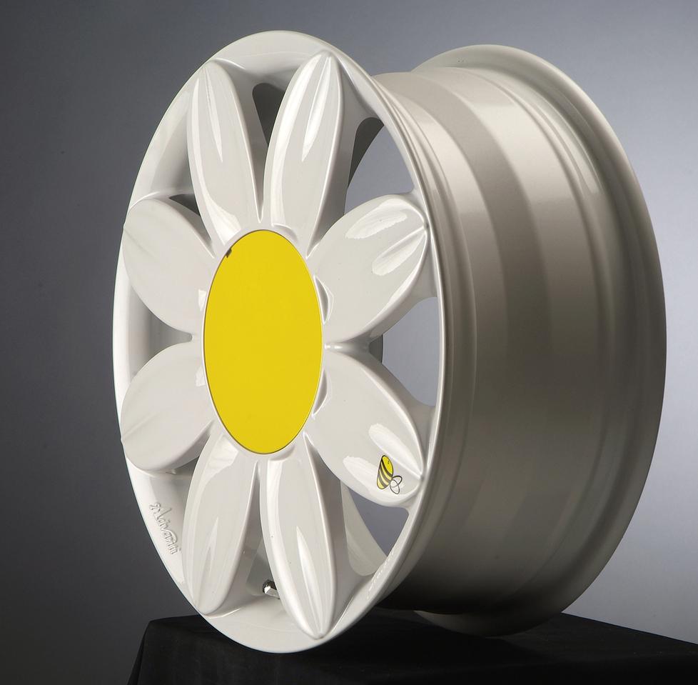 15인치 휴볼트 플라워 신품휠 1대분 판매합니다!