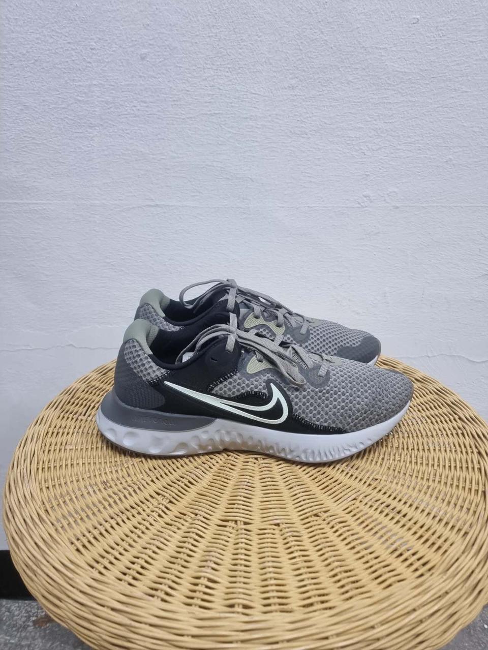 나이키 남성 운동화 사이즈290 상태좋아요 X1-293