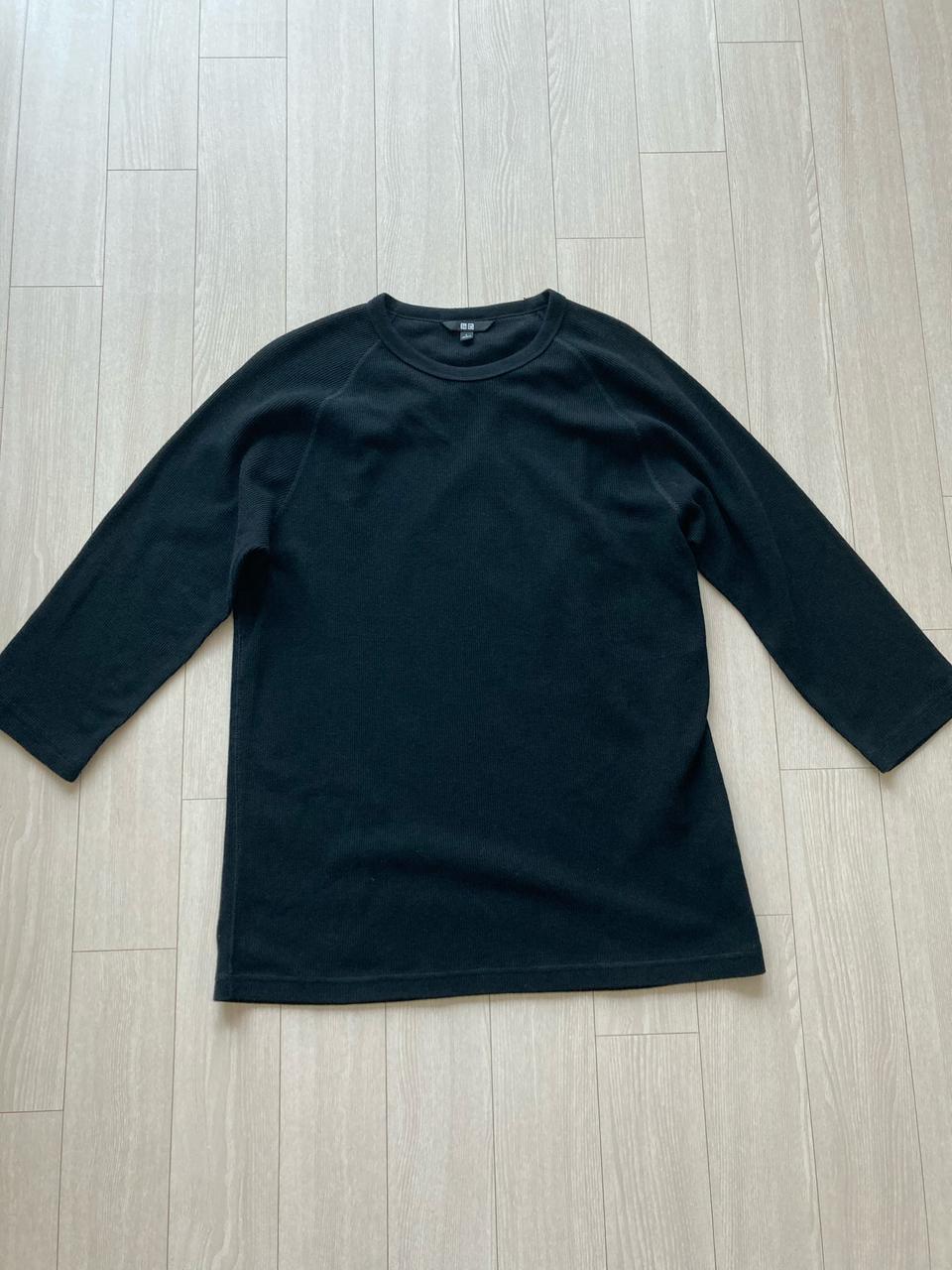 유니클로 남성칠부티셔츠