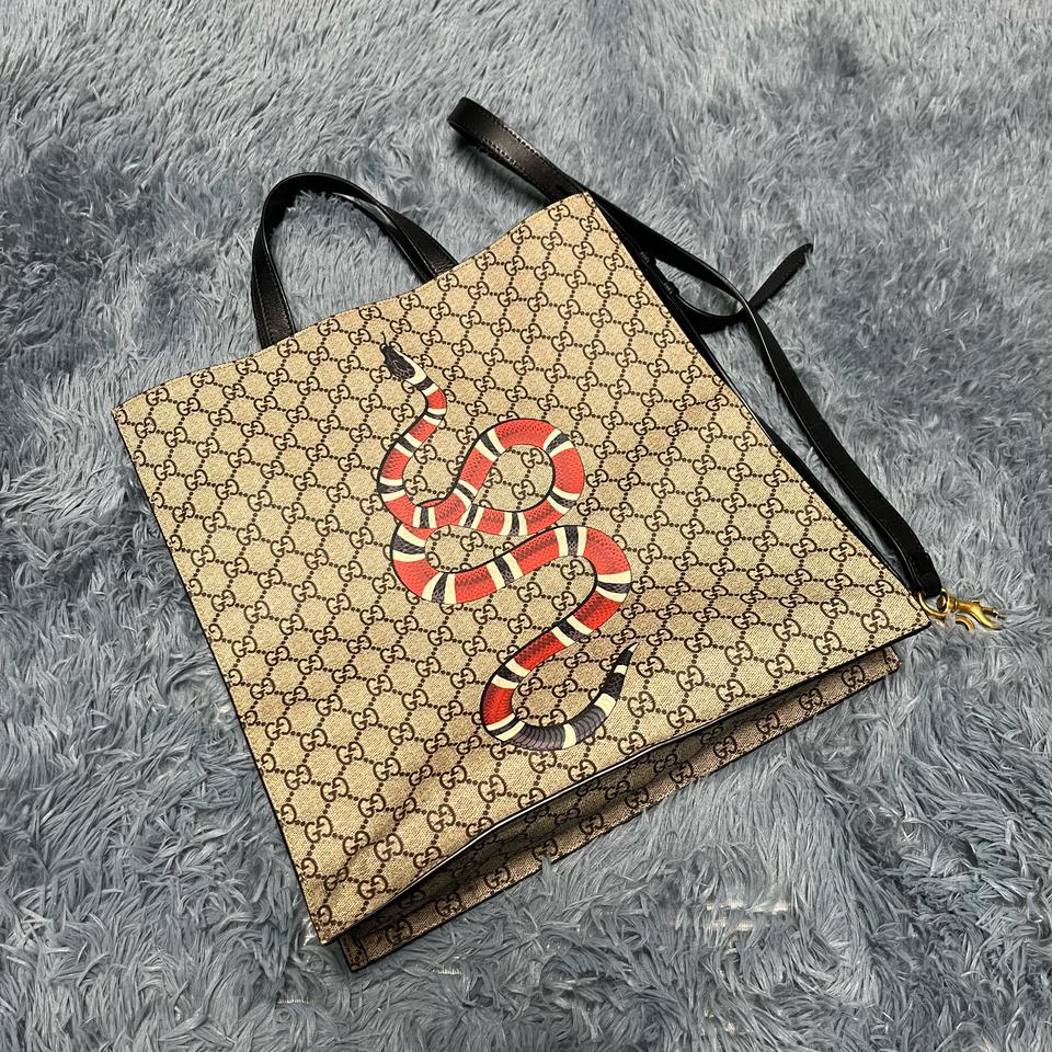 구찌 스네이크토트백