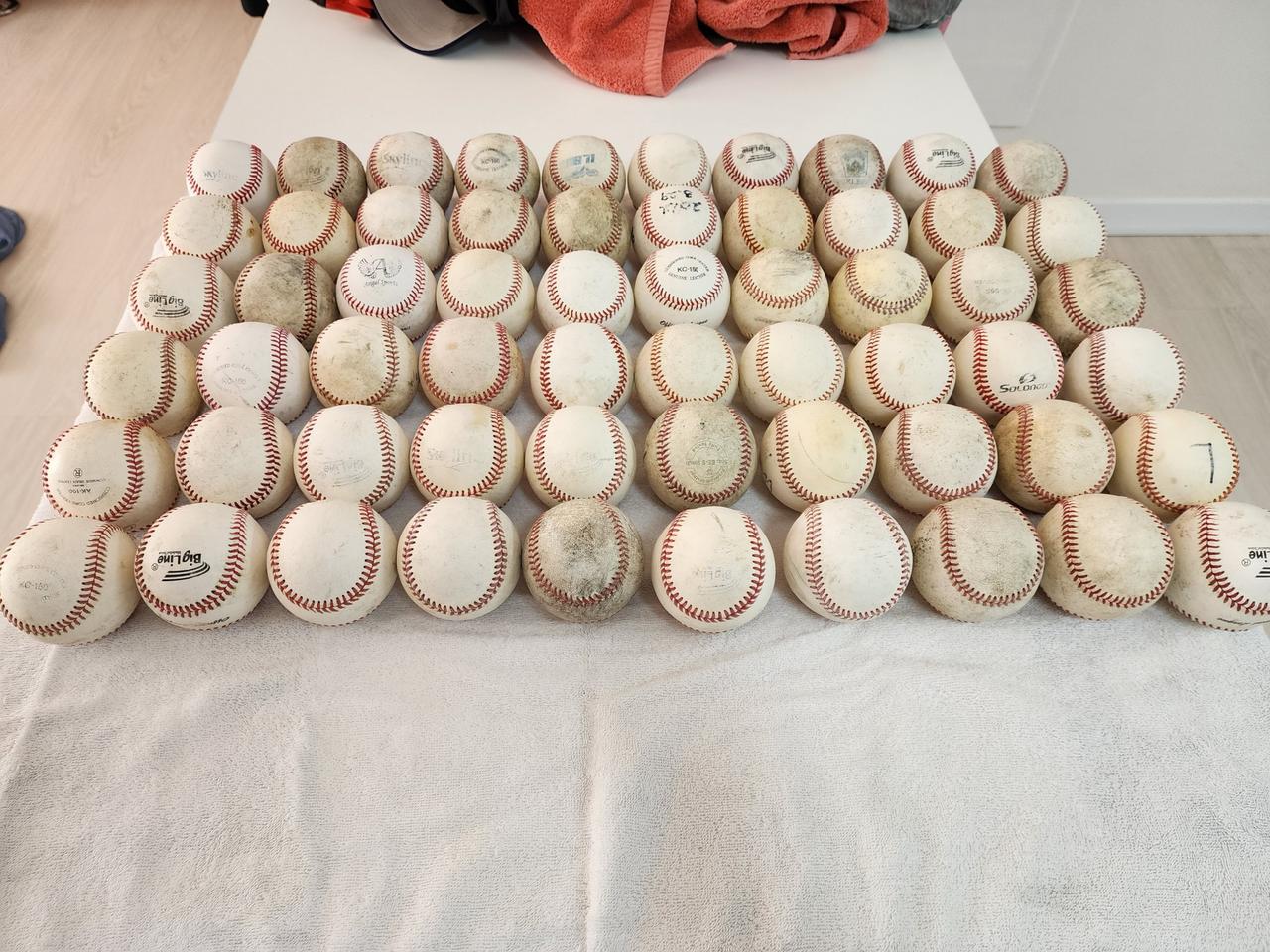 중고야구공 60개 무료배송입니다